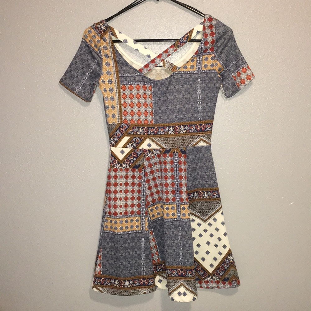 Dress - Picture 2 of 2